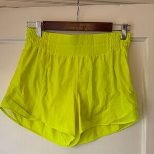 Lululemon Hotty Hot High Rise Lined 4” Women's Shorts - Highlight Yellow Size 8